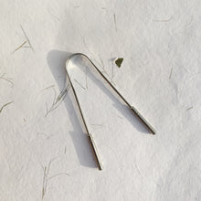 Load image into Gallery viewer, Stainless steel tongue cleaner for fresh breath and improved oral hygiene
